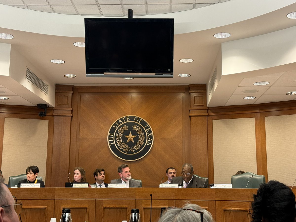 AdvocateK12's tweet photo. Blessed to be the voice of @LorenaISD staff and Ss & a unifed voice for the 5.5M Ss and 500k staff that depend on a strong and healthy public education system. ❤️
#ItsAGreatDayToBeALeopard #LTASB #TAMS #txlege https://t.co/BFNdaErOde