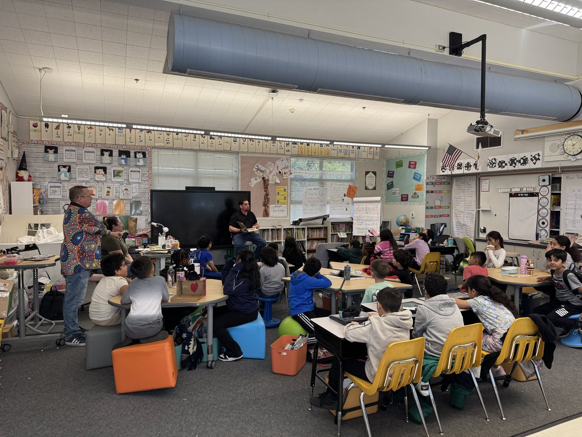 Amy Monaghan tweet media