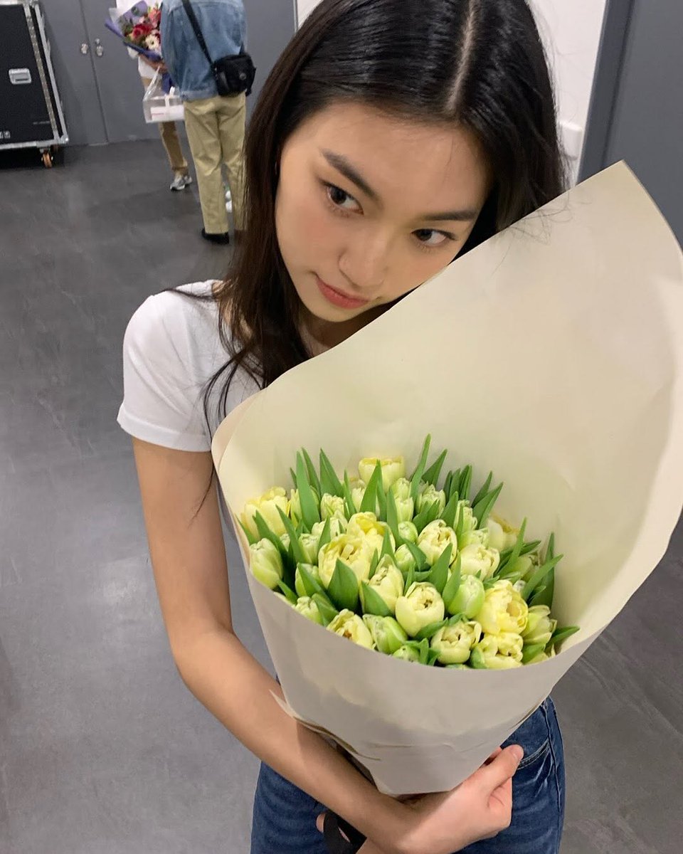 ephemerics's tweet image. He knows that I love tulips.