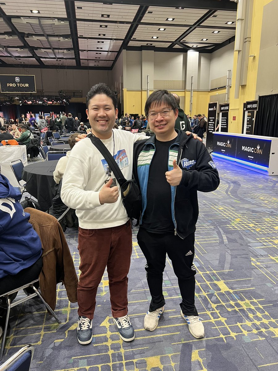 へいか tweet media