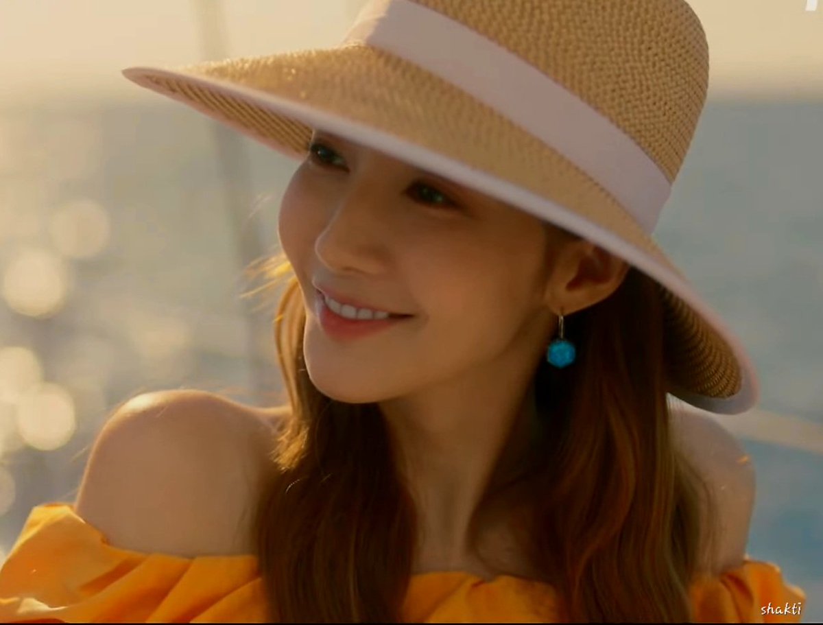 Sunny side of Minyoung
#ParkMinYoung #박민영