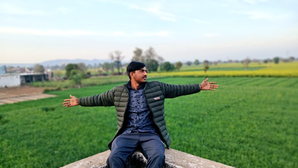 प्रकृति ❤️😊

#nature #jayshreeram  #apnavilla