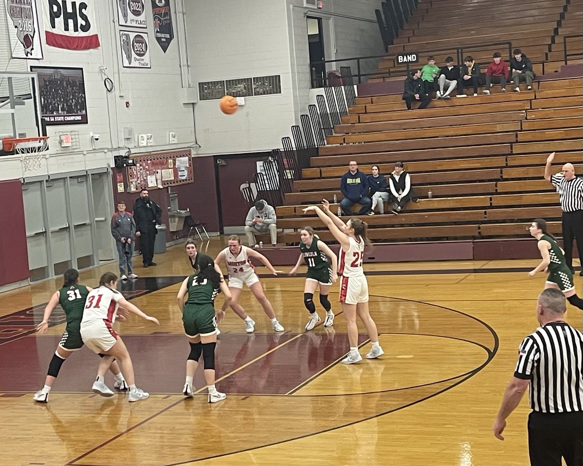 Final - Morton 48, Lincoln 40 #ladypotters #RegionalChamps 🏆