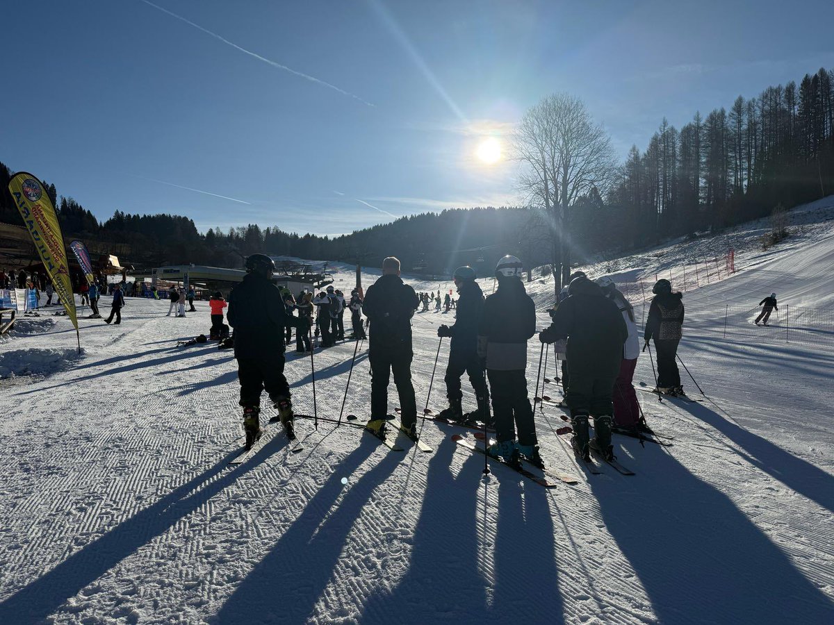 One last morning get up for what has been a fantastic week of skiing. #folgaria2025