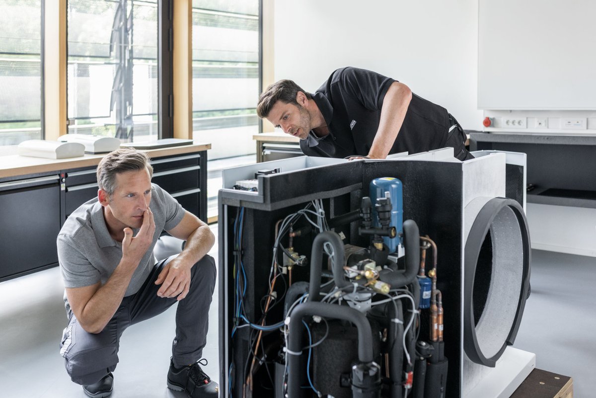 #kältemittel ❄️ Kältemittel-Verordnungen regeln die Verwendung synthetischer Kältemittel. Um die Entwicklung umweltfreundlicher Alternativen zu fördern, werden diese zurzeit revidiert. 
Mehr darüber:👉 stiebel-eltron.ch/kaeltemittel
#stiebeleltronschweiz #wärmepumpen #kältemittel