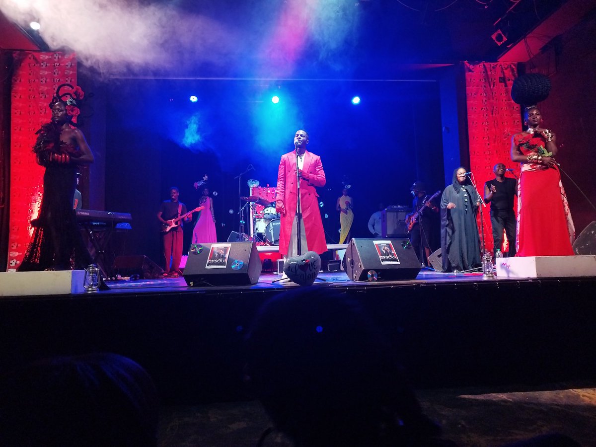 MyssStaDou's tweet photo. Un magnifique concert 🤩 https://t.co/0ixbw8DSVs