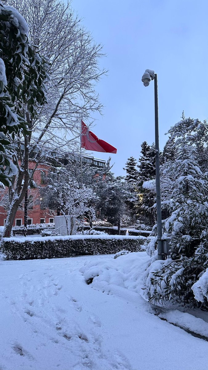 YtuMakFakultesi's tweet photo. 21/02/2025 Makine Fakültesi ❄️🌨️☃️ https://t.co/JvELrtDkzR