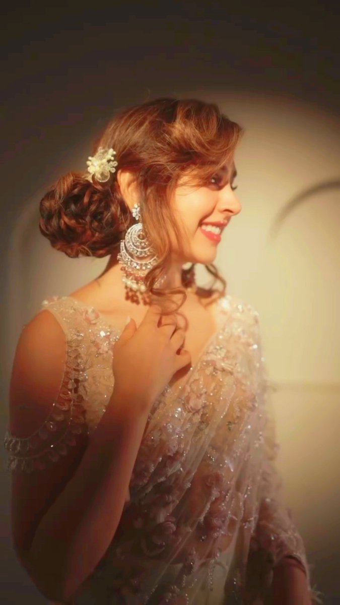 stellarfiirefly's tweet image. 🫶🏻🌙🪞🦢✨🐚
#NitiTaylor