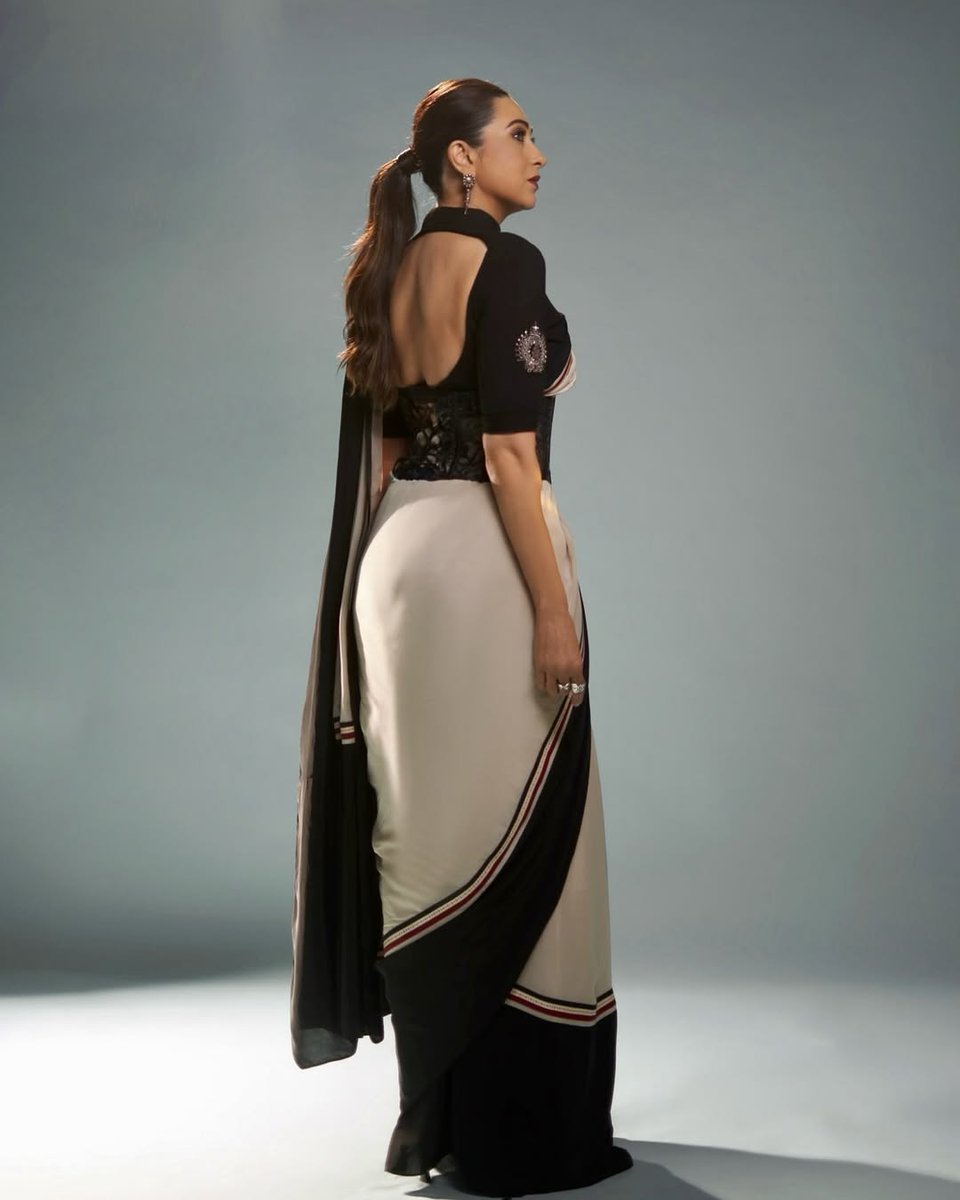 FunPlanet365's tweet image. #CelebsCombo #BackPose
Seerat Kapoor
#JanhviKapoor
Vaani Kapoor
Karishma Kapoor
