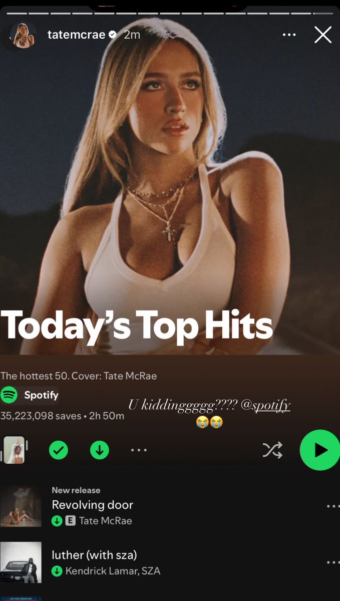 visnotalrightt's tweet image. TATE SZA CRUMBS