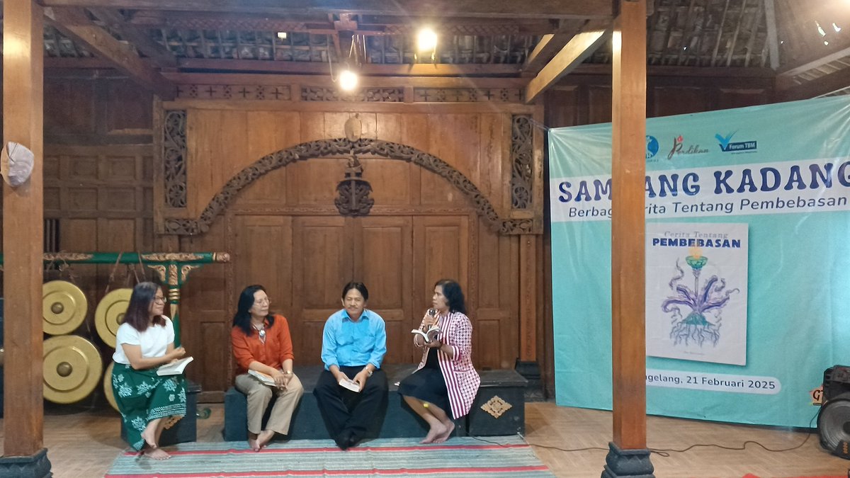Sambang Kadang, berbagi cerita tentang pembebasan. #SanggarAnakAkarJakarta #GubugKebonMagelang #Presisi
