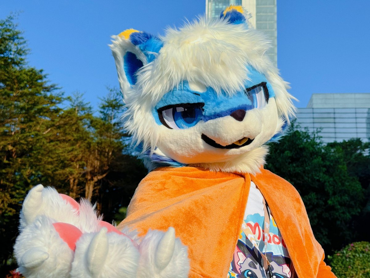 走，跟我去环游世界
<a href="/Charles_li_qwq/">查尔Charles</a>
#FursuitFriday