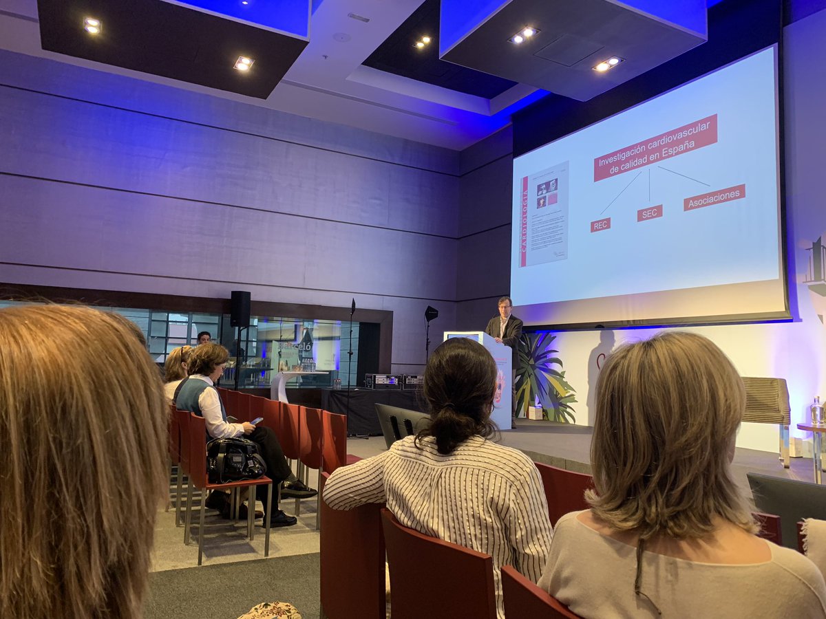 Asociación de Imagen Cardiaca SEC (@imagen_sec) on Twitter photo ☀️Empezando el día en #cardioimagen25 con la Reunión con Revista Española de Cardiología 📖<a href="/RevEspCardiol/">REC Publications</a> <a href="/secardiologia/">Soc Esp Cardiología</a> <a href="/JuanSanchisFor/">Juan Sanchis</a> <a href="/lsanchisruiz/">Laura Sanchis</a> <a href="/dr_pavia/">Pablo Garcia-Pavia</a> <a href="/manuelbarreirop/">Manuel Barreiro-Perez</a> <a href="/JRodriPalomares/">José F. Rodríguez Palomares</a> <a href="/marinelacardio/">Marinela Chaparro</a> <a href="/reirosbachiller/">Rocio Eiros Bachiller</a> ☀️Empezando el día en #cardioimagen25 con la Reunión con Revista Española de Cardiología 📖<a href="/RevEspCardiol/">REC Publications</a> <a href="/secardiologia/">Soc Esp Cardiología</a> <a href="/JuanSanchisFor/">Juan Sanchis</a> <a href="/lsanchisruiz/">Laura Sanchis</a> <a href="/dr_pavia/">Pablo Garcia-Pavia</a> <a href="/manuelbarreirop/">Manuel Barreiro-Perez</a> <a href="/JRodriPalomares/">José F. Rodríguez Palomares</a> <a href="/marinelacardio/">Marinela Chaparro</a> <a href="/reirosbachiller/">Rocio Eiros Bachiller</a>