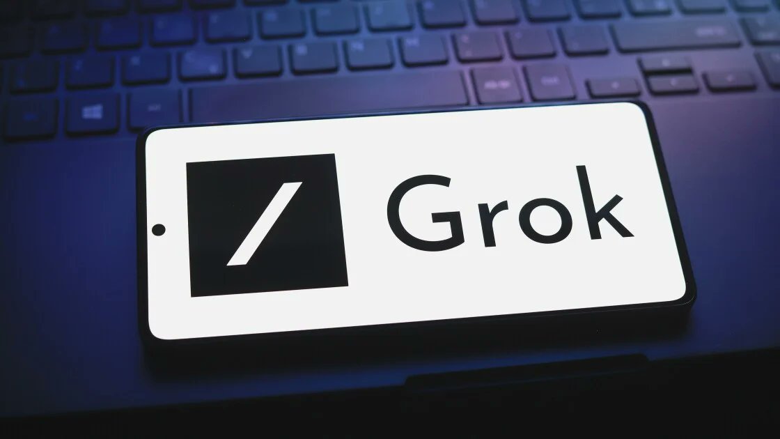 MarioNawfal's tweet image. GROK 3 - THE GOOGLE SEARCH KILLER

Unlike traditional search engines, Grok 3 offers a conversational approach, providing direct answers and insights without the clutter of ads or endless links. 

Need to dig deeper? It can search the web, analyze X posts, and even break down…