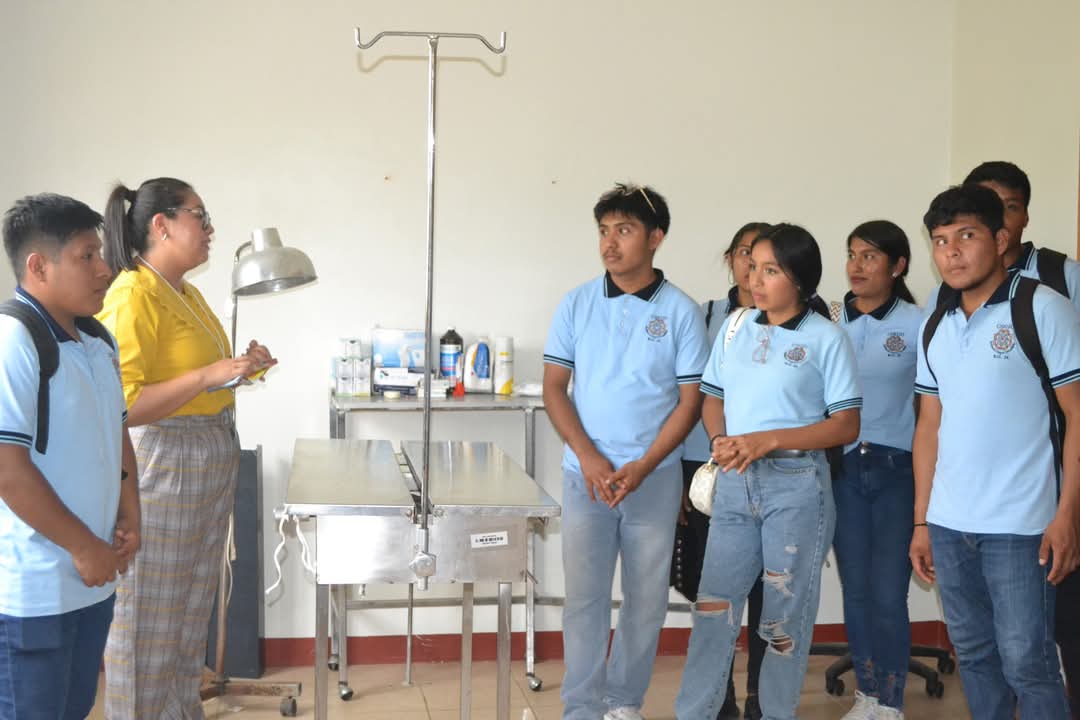 UNCOS_SUNEO's tweet image. El 19 de febrero de 2025,estudiantes del Bachillerato Integral Comunitario No. 24 de Santiago Tetepec visitaron la UNCOS. 
Conocieron nuestras instalaciones y la oferta académica. ¡Esperamos verlos pronto como parte de nuestra comunidad!
 #Pinotepa #SUNEO