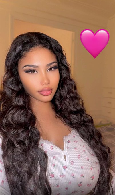 Watch 💕's leaked NSFW photo on TwXstars