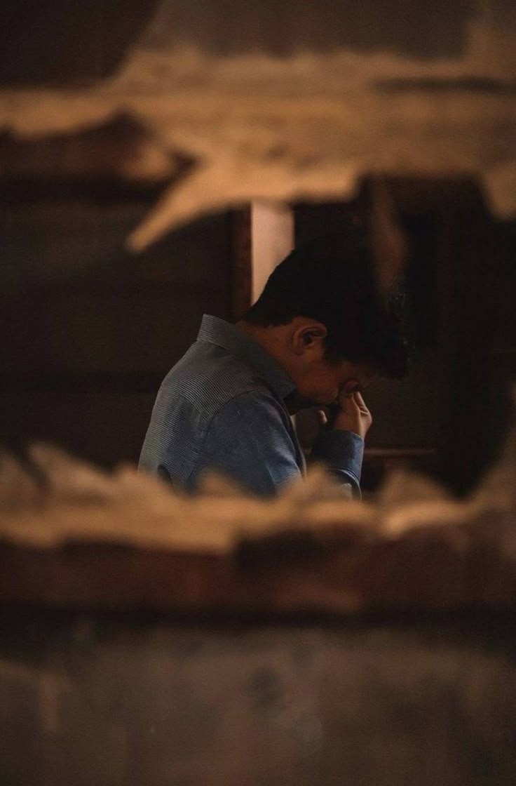 Allahım;
Yüreği yanmış,
gözyaşları içine akmış,
ümitleri zorda olan tüm kullarına.
“Umut, sabır ve ferâhlık ver..”

|Hayırlı Cumalar..