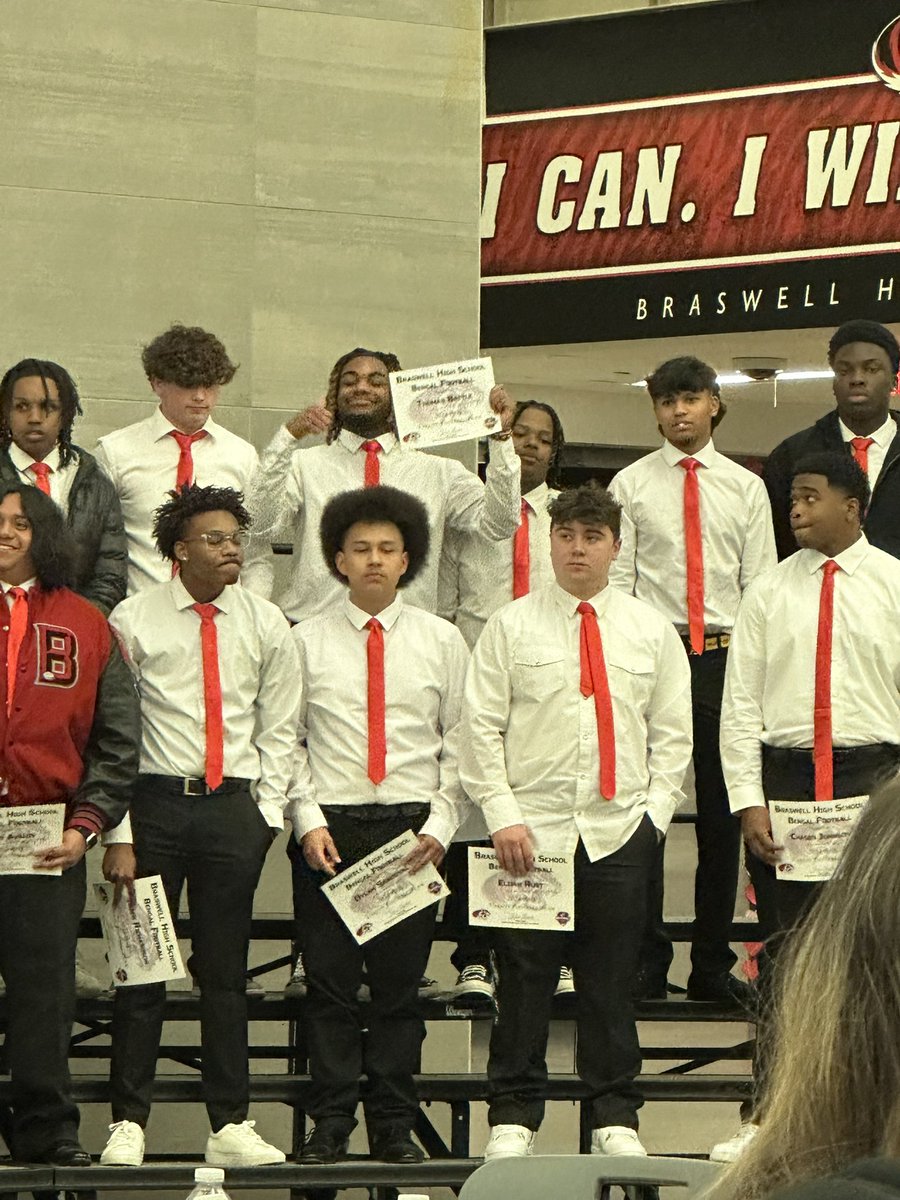 Tara Bankz tweet media