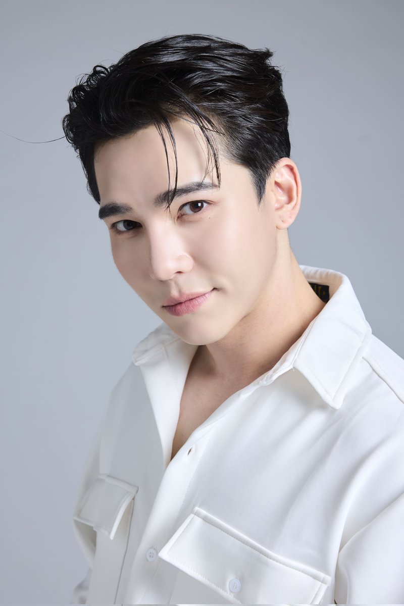 mmaxmaxofficial's tweet image. Good Morning 🌤

วันนี้คุณดู Pilot #ที่สามของเธอSeries
#YourThirdSeries @YourThirdSeries แล้วหรือยัง ?! 💓
📍youtu.be/5KHgFEiPD4g?si…

//พร้อมเสิร์ฟรูปคุณแม้กสุดหล่อ🫶🏻//

#mmaxmax #ไดโนกรธัสส์