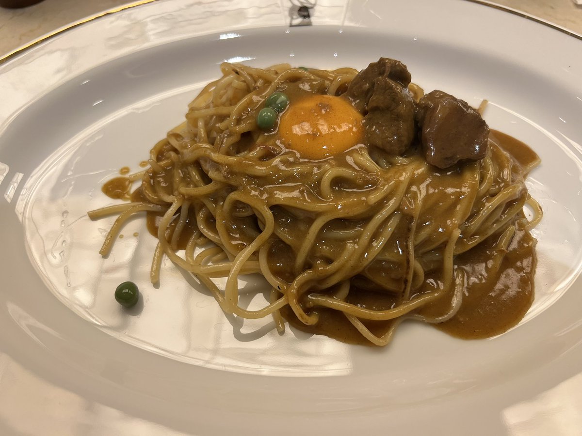 solidstatedog02's tweet photo. 東京駅近くのインデアンカレーで、カレースパのたまご入りを頂きました😋
めちゃくちゃ旨い https://t.co/UcQSow2bgo