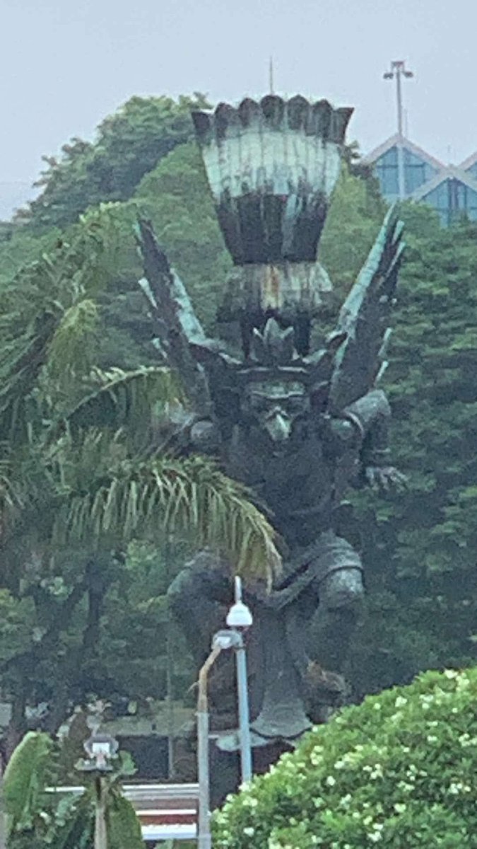 2 of sydneys finest hitmen just arrived in indo.

Watch out boys