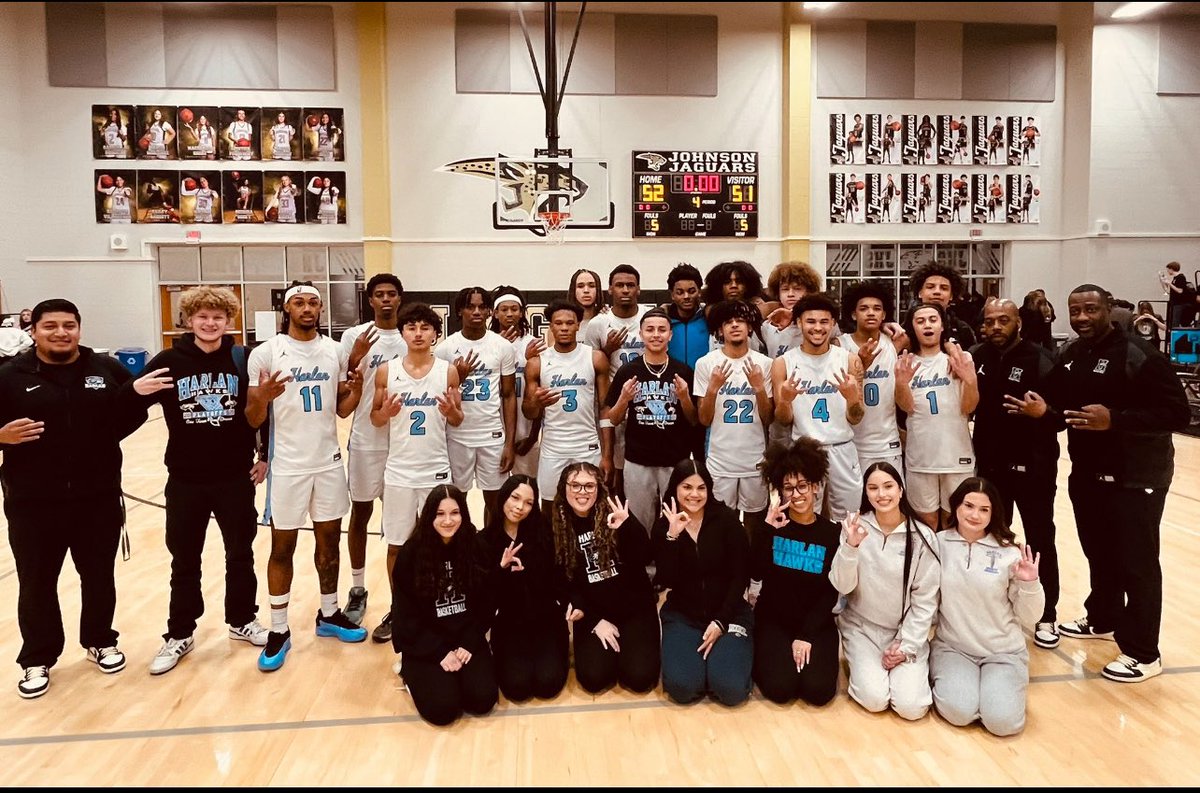 🏆🏆🏆Your HAWKS are AREA CHAMPS!!!!!!  Way to fight against Vandegrift tonight!!!!  We are so proud of you!!!  #chasingoldballs <a href="/NISDHarlan/">Harlan High School</a> <a href="/CoachJHall1/">Coach Jarvin Hall</a> <a href="/ballcoach_T/">Keith Taylor</a> <a href="/GASOTim/">Tim Littlefield</a> <a href="/TexasHoopsGASO/">TexasHoops/GASO 🔗</a> <a href="/NISD_Athletics/">NISD_Athletics</a>