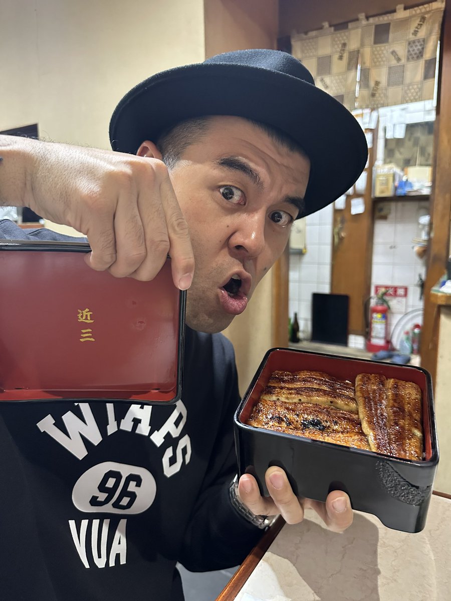 takuyatosa1's tweet photo. 松木安太郎さんのご実家であり、アド街の小伝馬町でも紹介された近三で久しぶりに鰻を食べてきました
結論、優勝でした https://t.co/jWb1uoQj77
