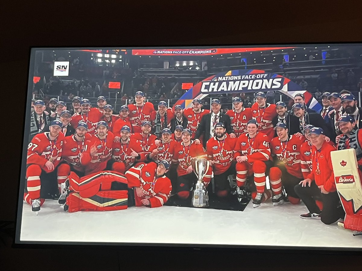 DavidMDelaney99's tweet photo. Way to go Team Canada! https://t.co/aeG4SKiW0H