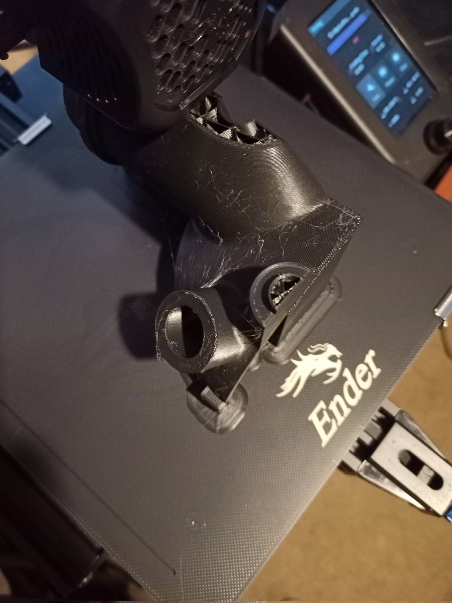MatthewERandell's tweet photo. #3DPrinting for #reverseengineering. A version of a super rare thing that can be assembled into its parent thing to test its alignment #3DPrintingModels #metrology #3dmodeling #Ender #creality https://t.co/fuIWcQxqKv