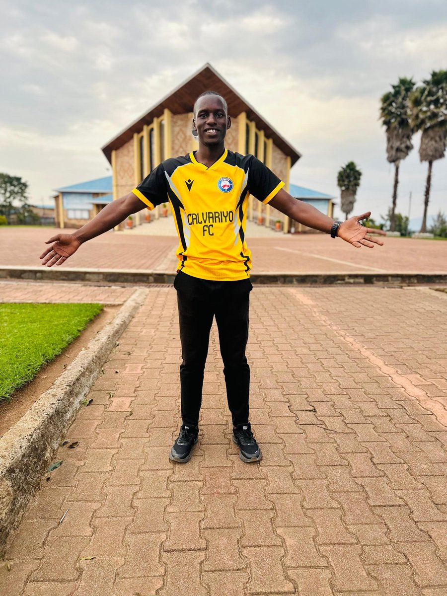 NIWAGAB06536324's tweet photo. #TEAM CALVALIYO goes international @IbascoLeague tujja tujja 🔥 https://t.co/ofqmSzB2q4