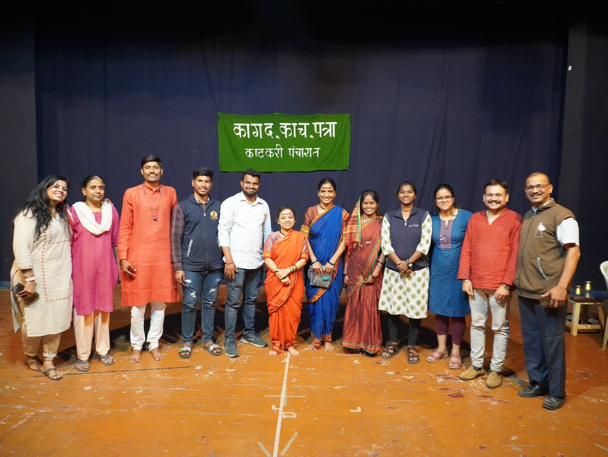 swachcoop's tweet image. #SWaCH &amp;amp; @KKPKP4  organized the play #VhayMiSavitri, highlighting the inspiring journey of #SavitribaiPhule.  This powerful play, written by Sushama Deshpande, was beautifully brought to life by  Shubhangi Bhujbal &amp;amp; Shilpa Sane. 
Thank to everyone for making it successful!