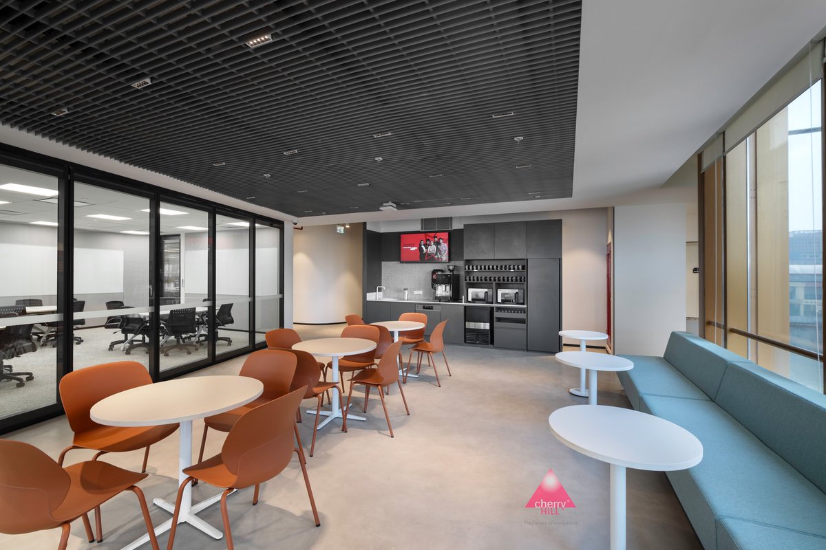 CherryHillDelhi's tweet image. This state-of-the-art #workplace was delivered in #Gurugram for a National Australia Bank. Special attention was given to keep the warm and #naturaltones across the office, which made the occupants feel more connected with nature and feel comfortable in the space.