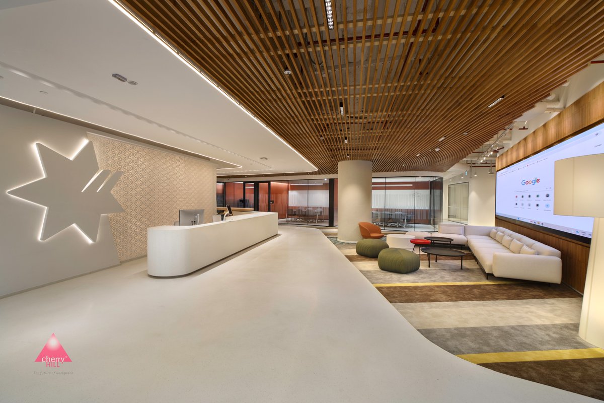 CherryHillDelhi's tweet image. This state-of-the-art #workplace was delivered in #Gurugram for a National Australia Bank. Special attention was given to keep the warm and #naturaltones across the office, which made the occupants feel more connected with nature and feel comfortable in the space.