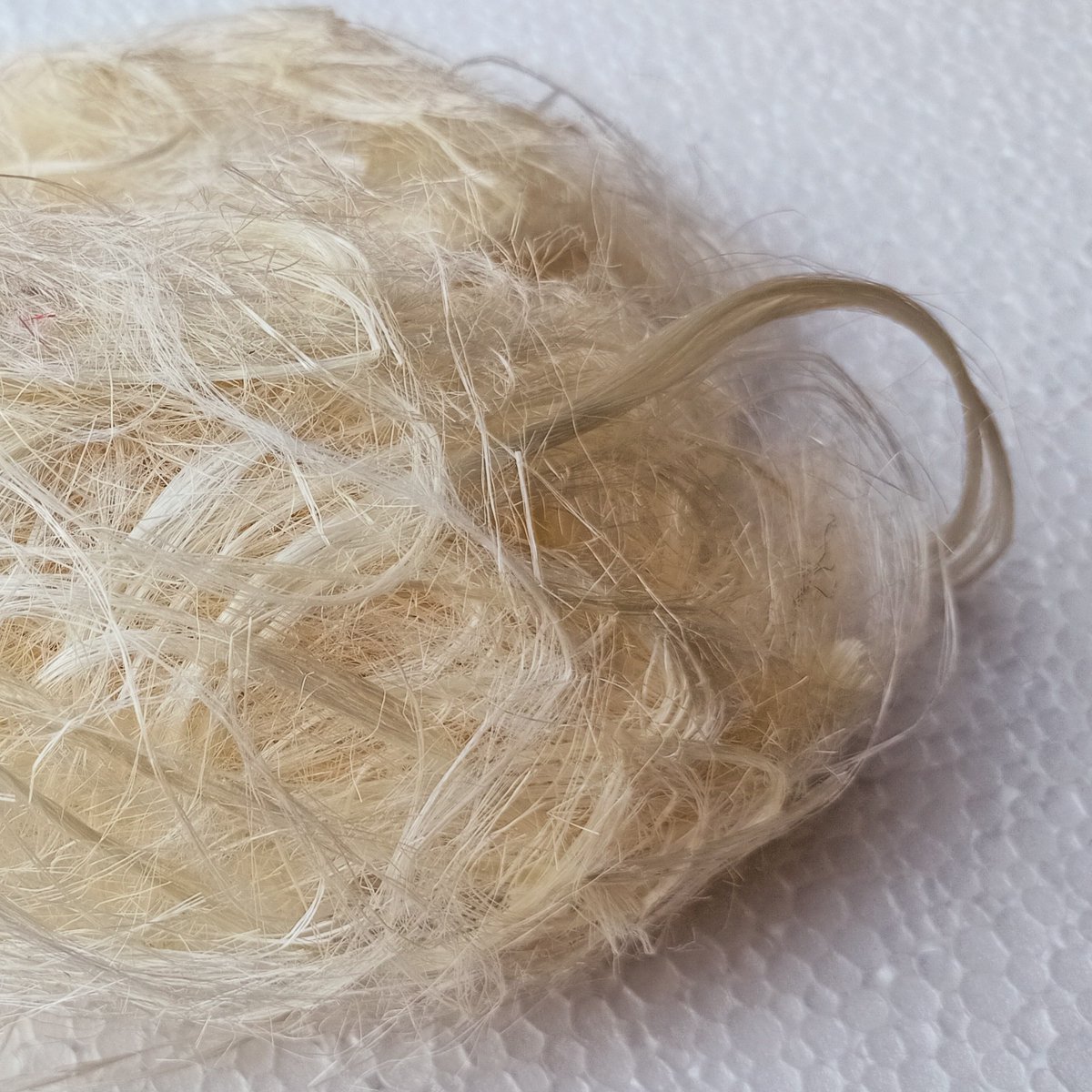 coniferhandmade's tweet photo. Embrace sustainable fashion with our handcrafted accessories made from milkweed fiber! Known for its soft texture and eco-friendly properties, milkweed fiber is a natural alternative for those who love sustainable, handcrafted products!! Perfect for eco-conscious fashion lovers! https://t.co/GaWSSwFkVI
