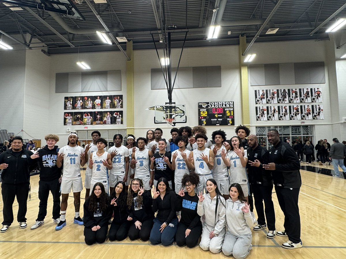 PrunedaIII's tweet image. Big second round playoff win for @harlanhoops after being down early. They weathered the storm, played with poise and grit to come out with the dub!!!
