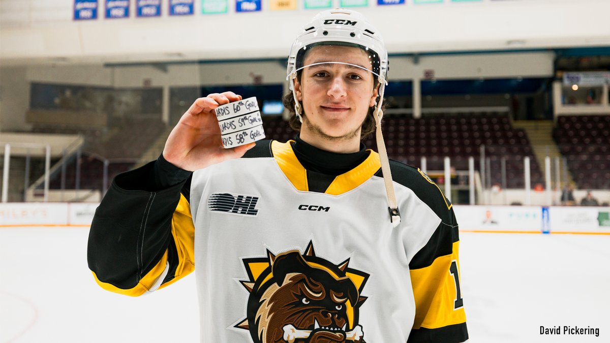 #Blackhawks prospect Nick Lardis buried his sixth hat-trick of the season for the <a href="/BulldogsOHL/">Brantford Bulldogs</a> on Thursday in Peterborough, reaching the 60-goal mark in just his 54th game.

RECAP &amp; HIGHLIGHTS 📰🎥: tinyurl.com/yc2nzj77