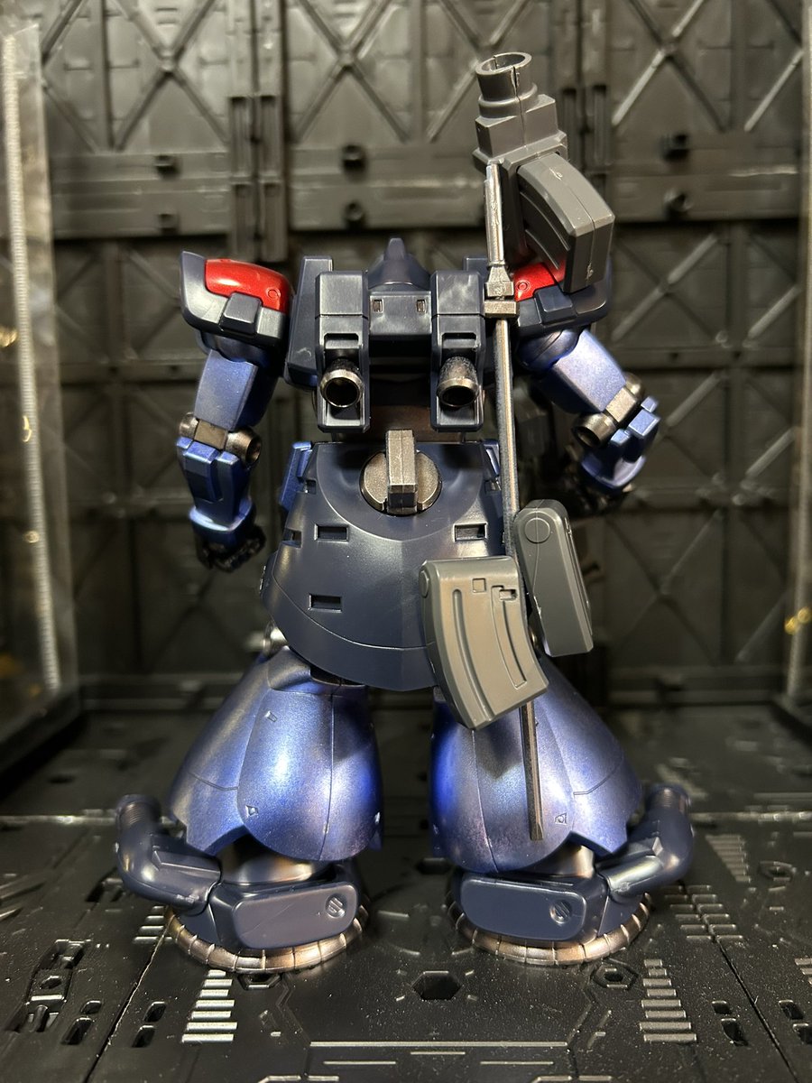 SkeuHj's tweet photo. HGUC1/144ドムトローペン！！
メタリック塗装した！
 #ガンプラ #ドムトローペン https://t.co/pvCQhdra50