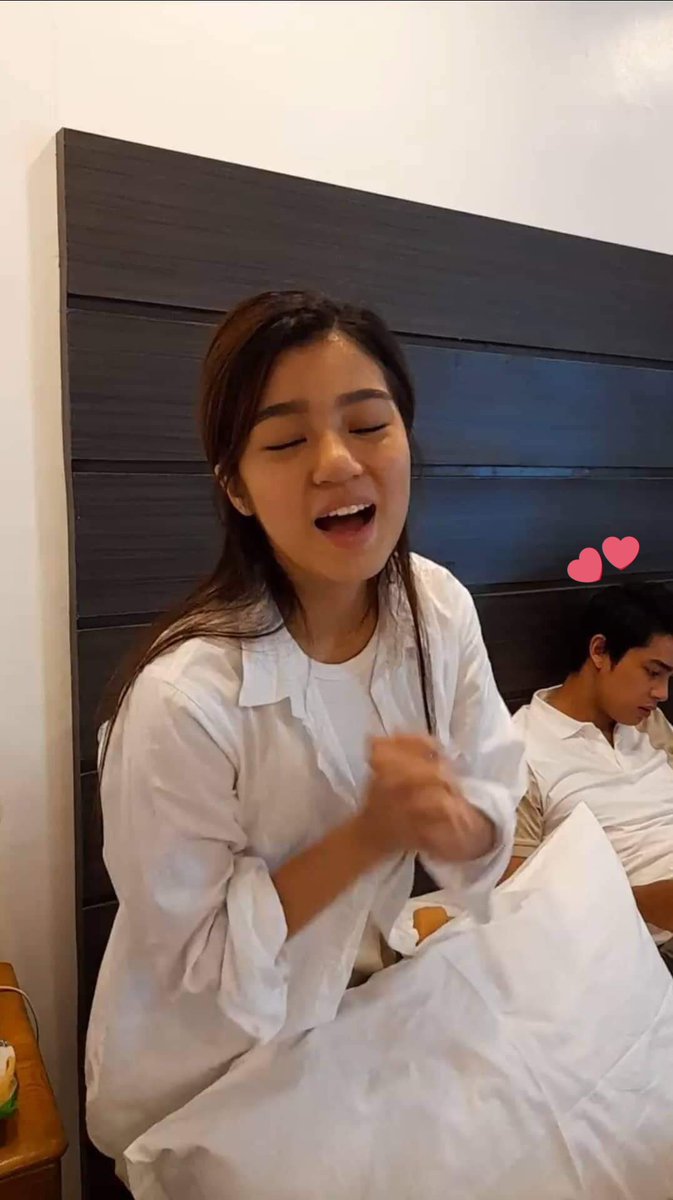 the first photo just reminded me of 😭😭😭😭😭😭

#DonBelle