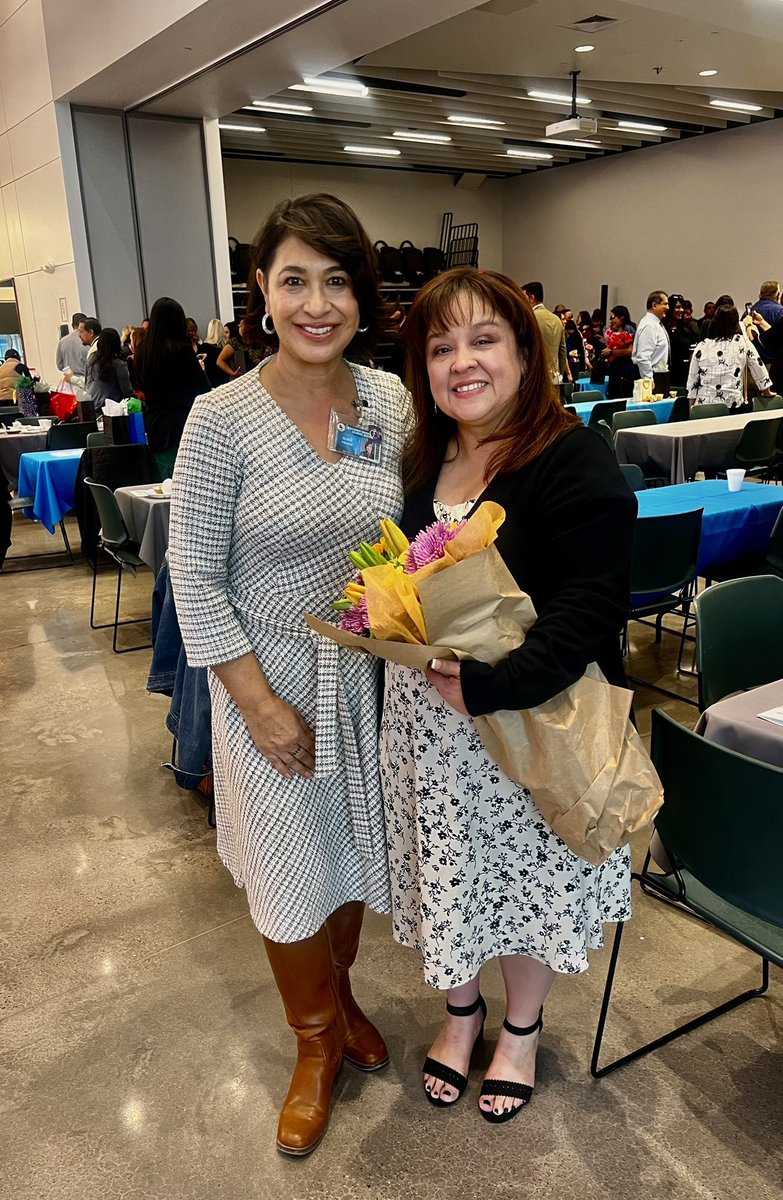 Stephanie Reyes (@s_reyes_phe) on Twitter photo My 💜 is so humbled & blessed with representing the BEST SISD Campus as PHE Teacher of the Year! Although I did not make the elite 8, I am honored to represent my PHE Family! Thank you to my amazing HERO Family for all your love & support! 💜 HOOAH! <a href="/PurpleHeart_ES/">Gloria Aguirre</a> My 💜 is so humbled & blessed with representing the BEST SISD Campus as PHE Teacher of the Year! Although I did not make the elite 8, I am honored to represent my PHE Family! Thank you to my amazing HERO Family for all your love & support! 💜 HOOAH! <a href="/PurpleHeart_ES/">Gloria Aguirre</a>