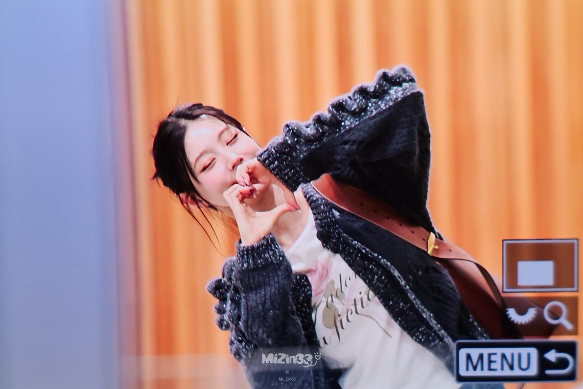 logmy131's tweet photo. 250221 수고했덩🫶🏻
#미연 #MIYEON
#여자아이들  #아이들 #GIDLE https://t.co/hPJoYBbTOx