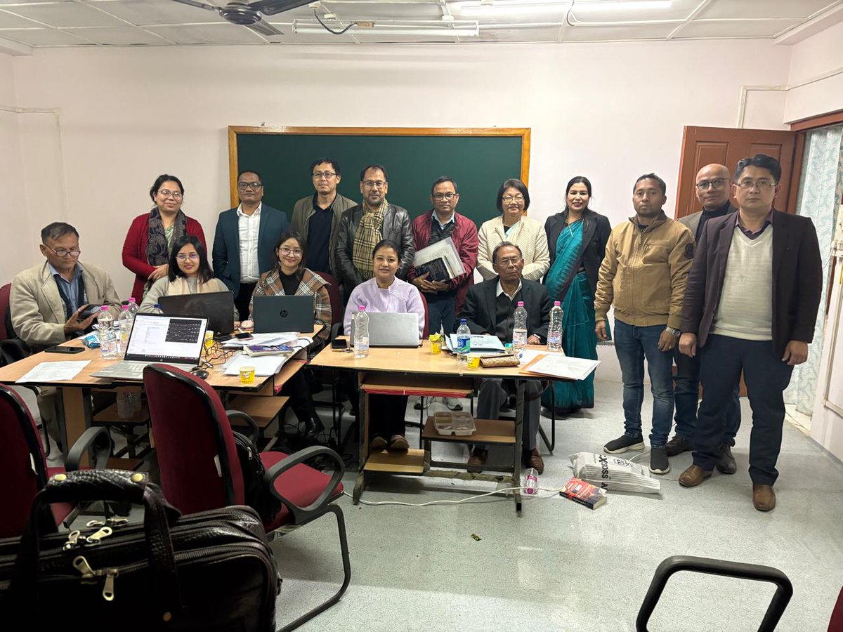 📢 प्राथमिक शिक्षार्थी कोश बैठक (3-7 फरवरी 2025) मणिपुर में संपन्न, 3500 तकनीकी शब्दों के मणिपुरी पर्याय निर्धारण के साथ कार्य पूर्ण 

📢 Learners' Glossary Meeting (Feb 3-7, 2025) in Manipur concluded with 3500 technical terms finalized in Manipuri  #CSTT #LinguisticDiversity