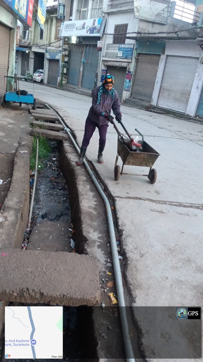MSurankote's tweet photo. The Municipal Committee 
The MC Surankote is daily basis to conduct the sanitation drive and collection of garbages from different GVPs.
@Office of LGJandK
@amrut_MoHUA
@MoHUA_India
@SwachhBharatGov
@md_sbm
@JKHUDD1
@PoonchDm
@JammuUlb https://t.co/tm4h12VGk1