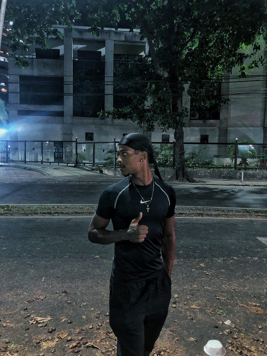 P62SHOWS's tweet photo. Pouca mídia 🤴🏾 https://t.co/iZ1X1dtaNo