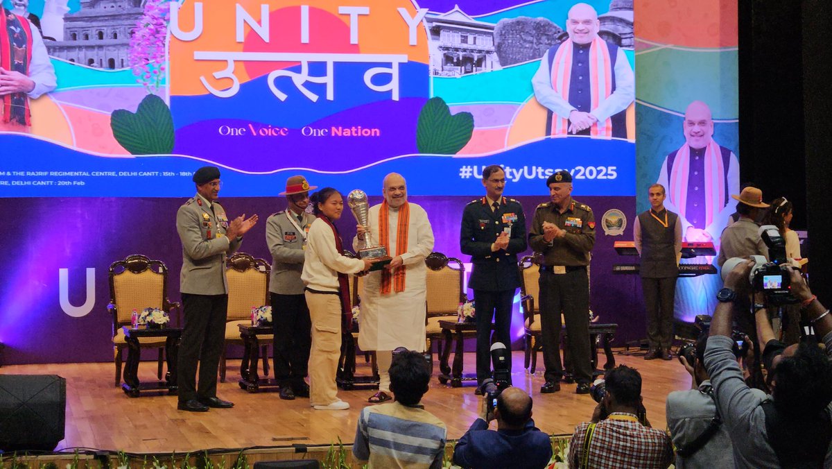 HSADelhi's tweet image. Dear @AmitShah,the Hmar Student Association Jt. Hqrs.Delhi (HSA)takes pride in winning the 1st prize at the first Unity Ustav🙏
Even more,our true victory will be to bring peace in Manipur.HSA urges you to please bring a lasting solution.
#UnityUtsav
Grateful to @official_dgar 🙏