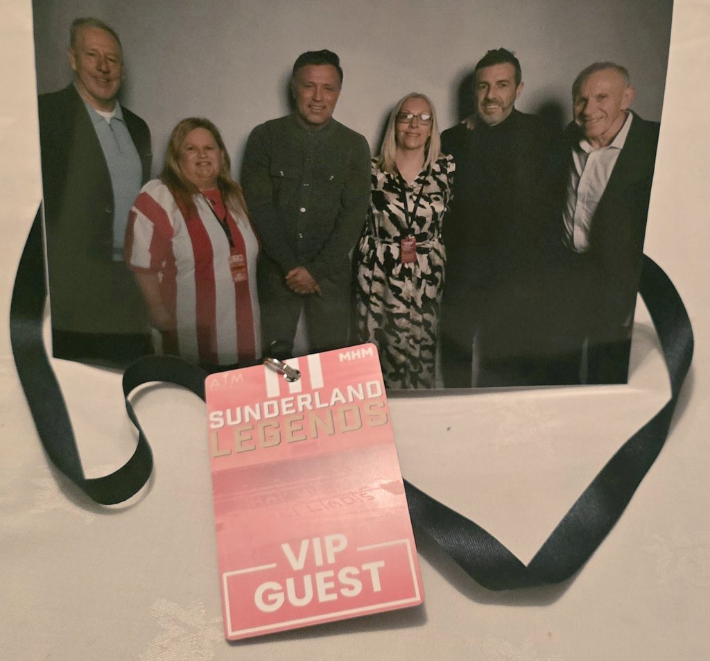 Fab night watching the Sunderland Legends last night. <a href="/reid6peter/">Peter Reid 💙</a> <a href="/mickygray33/">michael gray</a> Kevin Ball and Julio Arca were on top form. Laughed from start to finish ❤️🤍