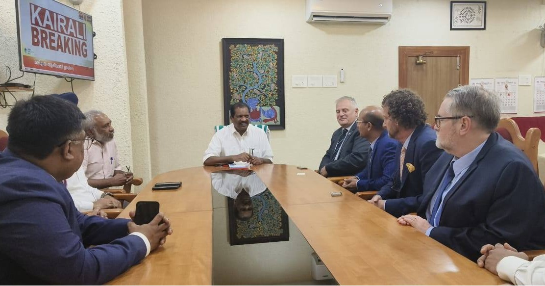 സംസ്ഥാനത്തെ പട്ടിക വിഭാഗം വിദ്യാർത്ഥികളുടെ വിദേശ പഠന സാധ്യതകൾ മെച്ചപ്പെടുത്തുന്നതിൻ്റെ ഭാഗമായി ഓസ്ട്രേലിയൻ സർവകലാശാലാ പ്രതിനിധികളുമായി പട്ടികജാതി-പട്ടികവർഗ്ഗ പിന്നാക്ക ക്ഷേമ വകുപ്പ് മന്ത്രി സ. ഒ ആർ കേളു ചർച്ച നടത്തി.