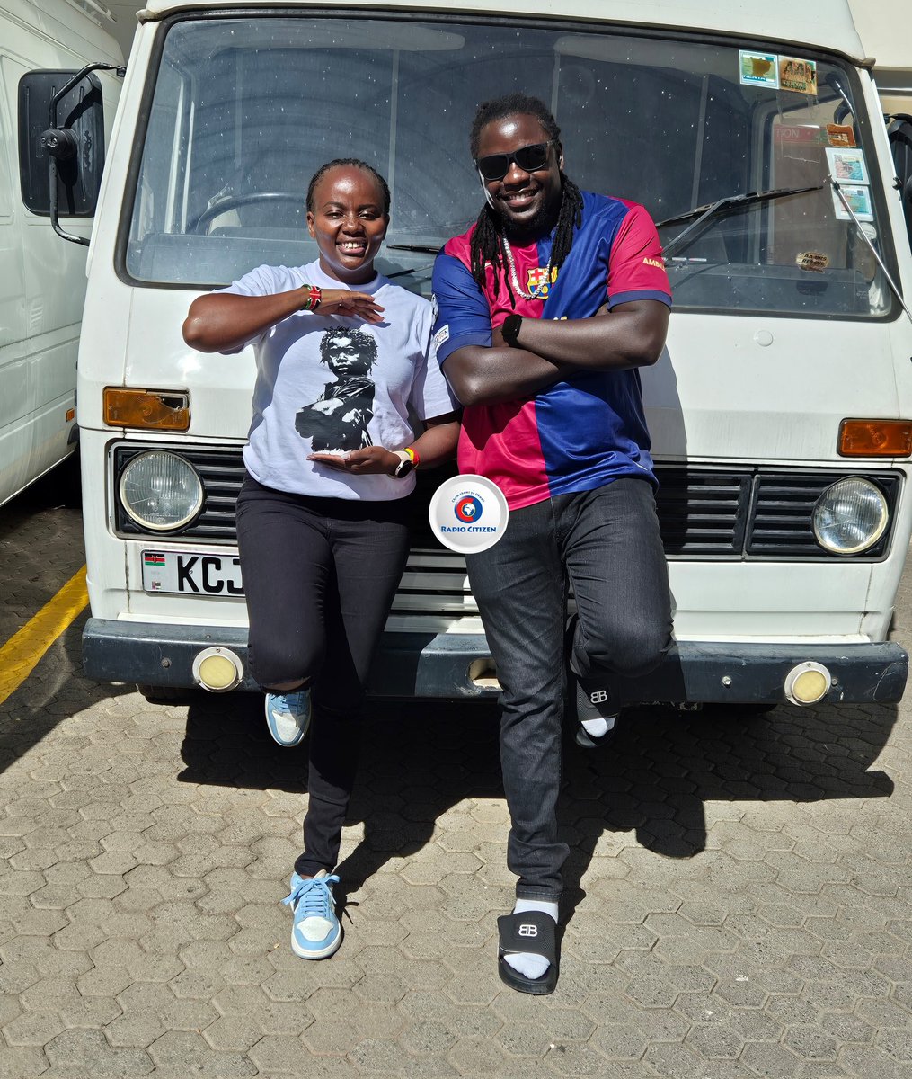 Wikendi ishafika. Ni Furahi-Day. 
#WaksTikiTaka pia ishafika gyaldem <a href="/AQtee/">Ann Q-tee</a> ako rada Ze Don <a href="/Ronixxthedon/">Dj Ronixx The Don</a> ako seti na Anko ni mjam <a href="/bensu_mk/">Benson K</a> ako bien 

Uko rada? 
#WaksTikiTaka 
#RadioNumberOne