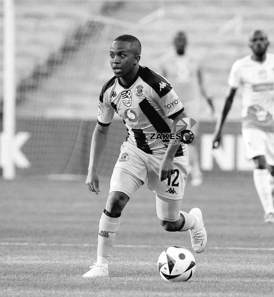 _izodlalaiTv's tweet photo. If I didn't love Kaizer Chiefs as much as I do, I would wish for Samkelo Zwane and Nkosingiphile Ngcobo to leave the club and go enjoy football somewhere else.

Zwane and Mshini in a team where they will be appreciated by both the fans and the coaches👏🏾👏🏾

Just allow them to show their quality without waiting for them to make a single mistake that everyone will be focusing on the entire season even when they are not playing. Their mistakes are used to define the type of players they are, unlike other players where everyone chooses to ignore mistakes and focus on the good qualities they possess.

I know there are some fans who love these boys and some top coaches who admire these 2 in our league. They are just less appreciated by their own.

💎