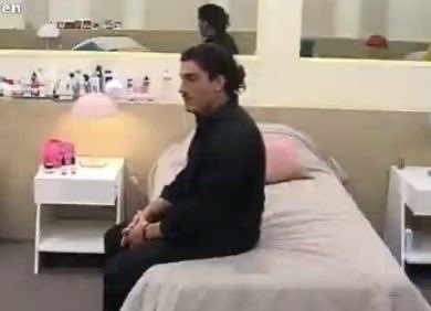 / no saben las ganas que me estan agarrando de traer una self oc……… y tener un fc pensado que se me parece, no ayuda.