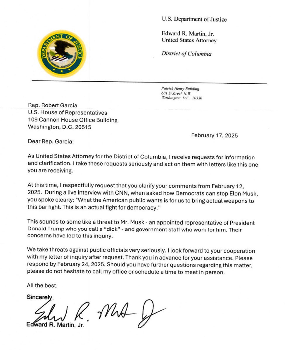 TimPoolClips's tweet image. Tim Pool is a disingenuous, hypocritical, unprincipled, bad faith, sniveling coward. 

And no this is not name-calling, this is just an accurate description of his behaviour.